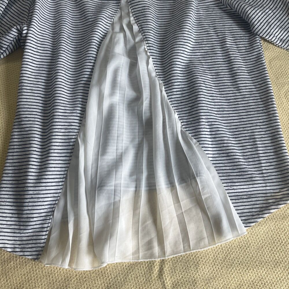 Lane Bryant Top 22/24 Stripes Pleated  Elevated Basic - Picture 8 of 8